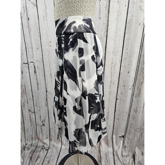 LM Women's 10 Carmen Marc Valvo 100% Silk Black & White A-Line Dressy‎ Skirt EUC - Picture 4 of 8